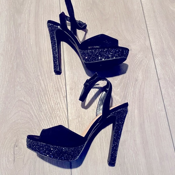 NWOT Nina Black Glitter Platforms - Picture 6 of 6